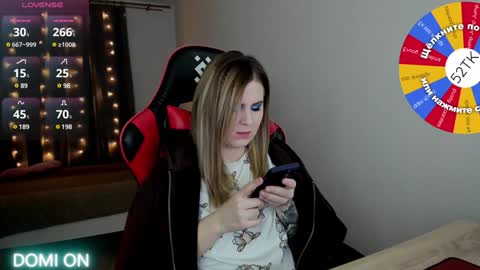 Snapshot of oliviamunk chatting on 01/25/25, 04:13 . online show from 01/25/25, 04:13