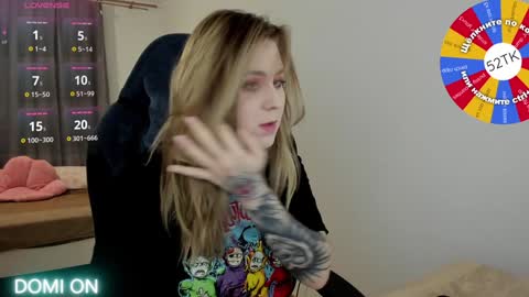 Snapshot of oliviamunk chatting on 02/02/25, 04:37 . online show from 02/02/25, 04:37