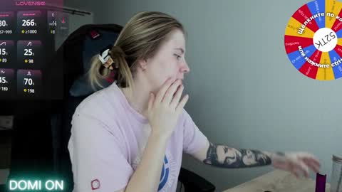 Snapshot of oliviamunk chatting on 02/03/25, 03:42 . online show from 02/03/25, 03:42