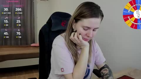 Snapshot of oliviamunk chatting on 02/20/25, 03:01 . online show from 02/20/25, 03:01