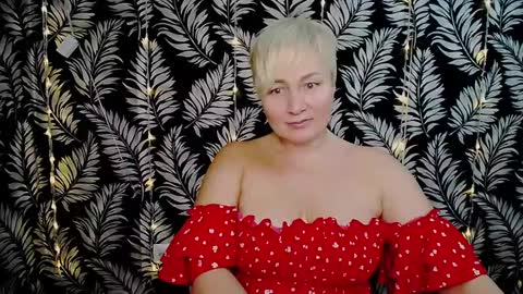 Kelly online show from 01/18/25, 05:26