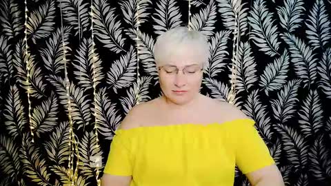 Snapshot of oliviaoskar_ chatting on 05/02/26, 10:31 Kelly online show from 05/02/26, 10:31
