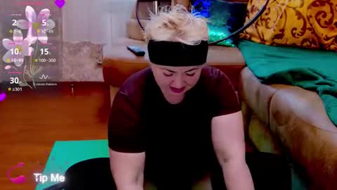 oliviaparadise online show from 03/28/26, 03:00