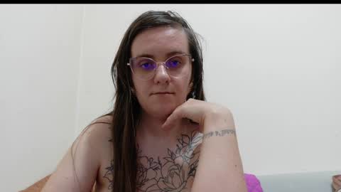 Snapshot of oliviasager chatting on 05/09/26, 03:50 Mistress Olivia online show from 05/09/26, 03:50