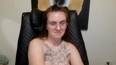 Snapshot of oliviasager chatting on 07/03/26, 11:22 Mistress Olivia online show from 07/03/26, 11:22