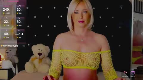 Olivia online show from 04/21/26, 01:42