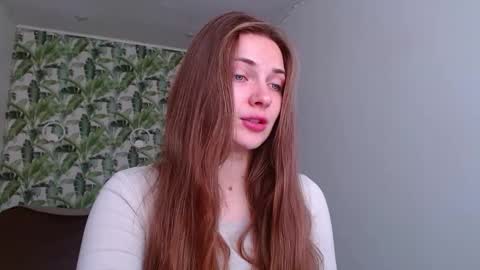 Olivia online show from 10/22/25, 04:24