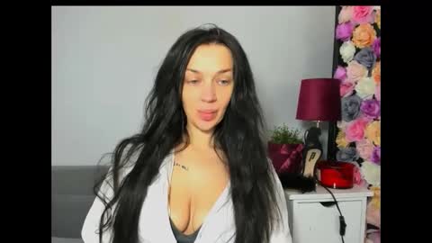 Snapshot of oliviawomen chatting on 01/16/26, 09:46 OliviaWomen online show from 01/16/26, 09:46