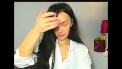 Snapshot of oliviawomen chatting on 02/03/26, 10:31 OliviaWomen online show from 02/03/26, 10:31