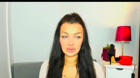 Snapshot of oliviawomen chatting on 02/07/26, 08:07 OliviaWomen online show from 02/07/26, 08:07