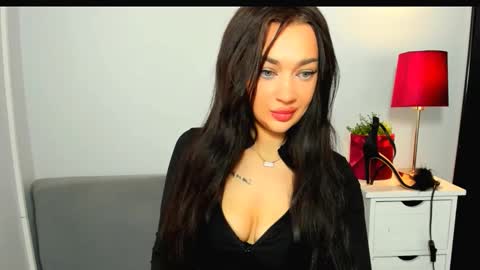 Snapshot of oliviawomen chatting on 03/01/26, 10:28 OliviaWomen online show from 03/01/26, 10:28