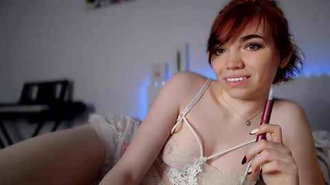 Snapshot of olivka_flower chatting on 01/25/25, 12:48 Angelina Lina online show from 01/25/25, 12:48