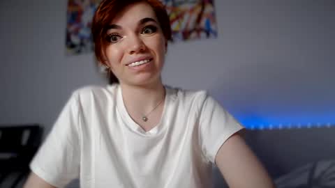 Snapshot of olivka_flower chatting on 01/25/25, 09:35 Angelina Lina online show from 01/25/25, 09:35