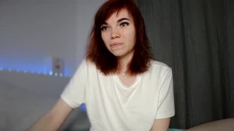 Snapshot of olivka_flower chatting on 02/19/25, 07:05 Angelina Lina online show from 02/19/25, 07:05
