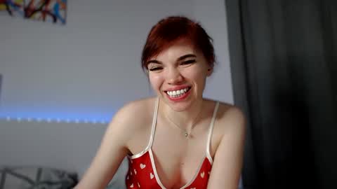 Snapshot of olivka_flower chatting on 02/20/25, 09:42 Angelina Lina online show from 02/20/25, 09:42
