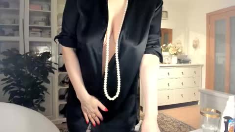 ollalla7 online show from 03/01/26, 12:56