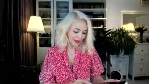 Snapshot of ollalla7 chatting on 07/25/26, 01:19 ollalla7 online show from 07/25/26, 01:19