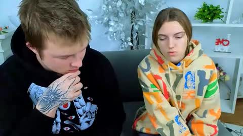 Olli and Stiw online show from 12/15/25, 08:29