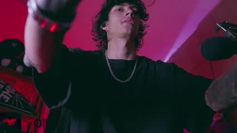     online show from 11/23/25, 10:15