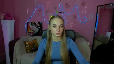 Snapshot of ollivia_dream chatting on 05/01/26, 05:56 Ollivia online show from 05/01/26, 05:56