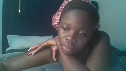 ollleina online show from 03/17/26, 09:07