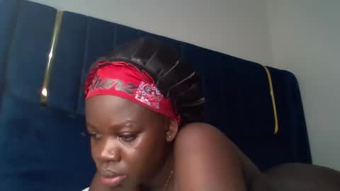 ollleina online show from 04/05/26, 07:00