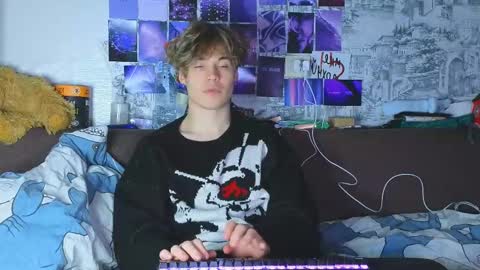 Tony online show from 02/09/25, 08:24