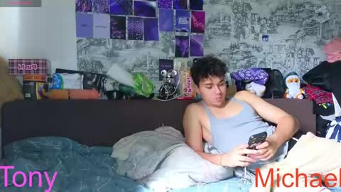 Snapshot of ololkd chatting on 05/03/26, 08:42 Tony online show from 05/03/26, 08:42