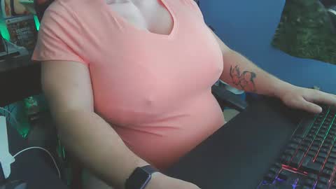 Dani Pregna online show from 11/19/25, 02:50