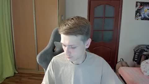 Oliver and Mira online show from 09/10/25, 07:14