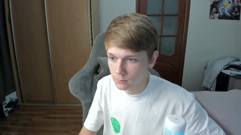 Oliver and Mira online show from 11/17/25, 10:04