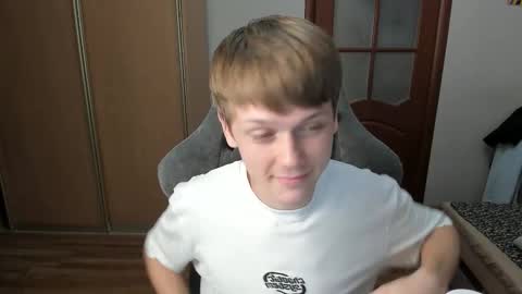 Oliver and Mira online show from 11/25/25, 10:10