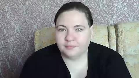 Snapshot of olyaandnetty chatting on 06/18/26, 05:51 OlyaAndNetty online show from 06/18/26, 05:51