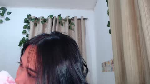 Snapshot of omariaennaid chatting on 01/04/25, 03:29 Angel online show from 01/04/25, 03:29