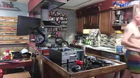 Norm online show from 04/10/26, 07:07