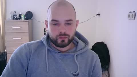 omgwhereim online show from 04/10/26, 08:08