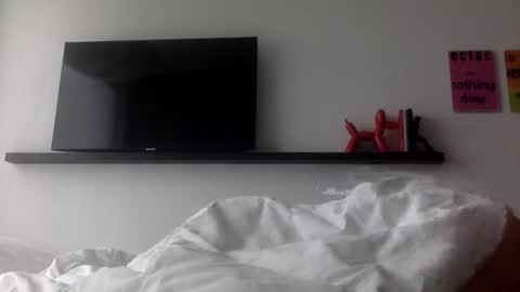 omilk online show from 09/11/25, 02:39