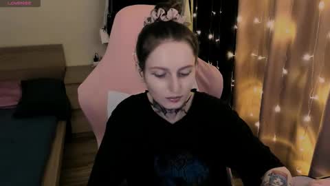 Snapshot of on_yxxx chatting on 11/09/25, 05:33 on_yxxx online show from 11/09/25, 05:33