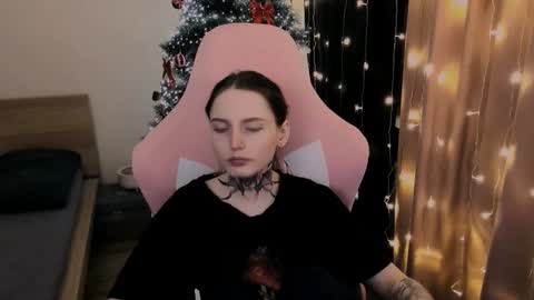 Snapshot of on_yxxx chatting on 12/03/25, 08:07 on_yxxx online show from 12/03/25, 08:07