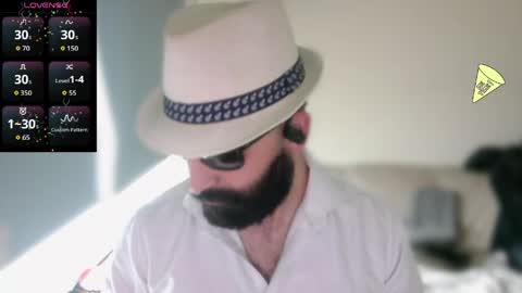 Snapshot of ona_nisme chatting on 05/17/26, 04:14 ona nisme online show from 05/17/26, 04:14