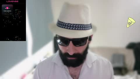 Snapshot of ona_nisme chatting on 05/20/26, 05:19 ona nisme online show from 05/20/26, 05:19
