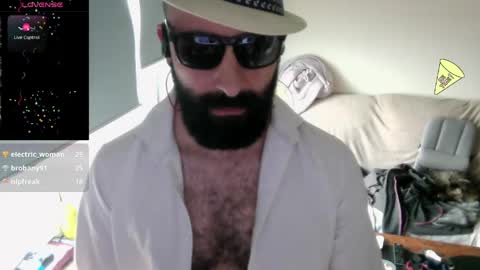 Snapshot of ona_nisme chatting on 05/31/26, 06:20 ona nisme online show from 05/31/26, 06:20
