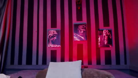 onaloon online show from 12/19/25, 01:45