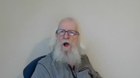 Snapshot of onanister chatting on 12/28/24, 08:05 Somewhere over the rainbow online show from 12/28/24, 08:05