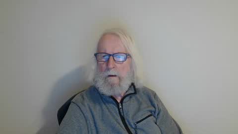 Snapshot of onanister chatting on 12/29/24, 09:20 Somewhere over the rainbow online show from 12/29/24, 09:20
