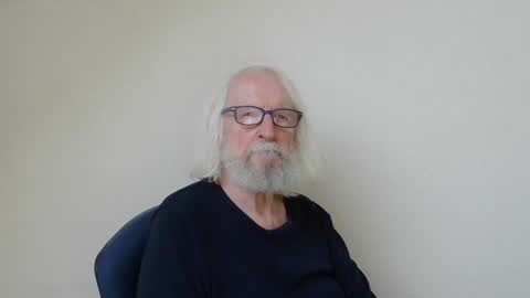 Snapshot of onanister chatting on 01/01/25, 03:03 Somewhere over the rainbow online show from 01/01/25, 03:03