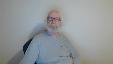Snapshot of onanister chatting on 01/08/25, 06:20 Somewhere over the rainbow online show from 01/08/25, 06:20