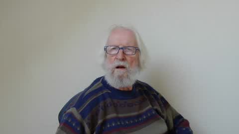 Snapshot of onanister chatting on 01/12/25, 02:09 Somewhere over the rainbow online show from 01/12/25, 02:09