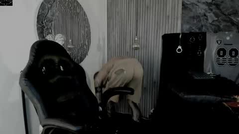     ... online show from 11/02/25, 03:53