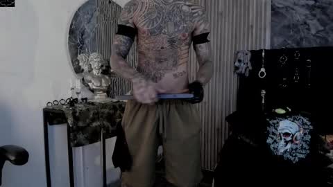     ... online show from 11/07/25, 03:50